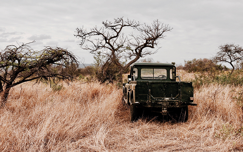 Old safari truck