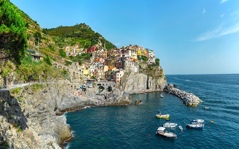 sunny cliffs and blue ocean